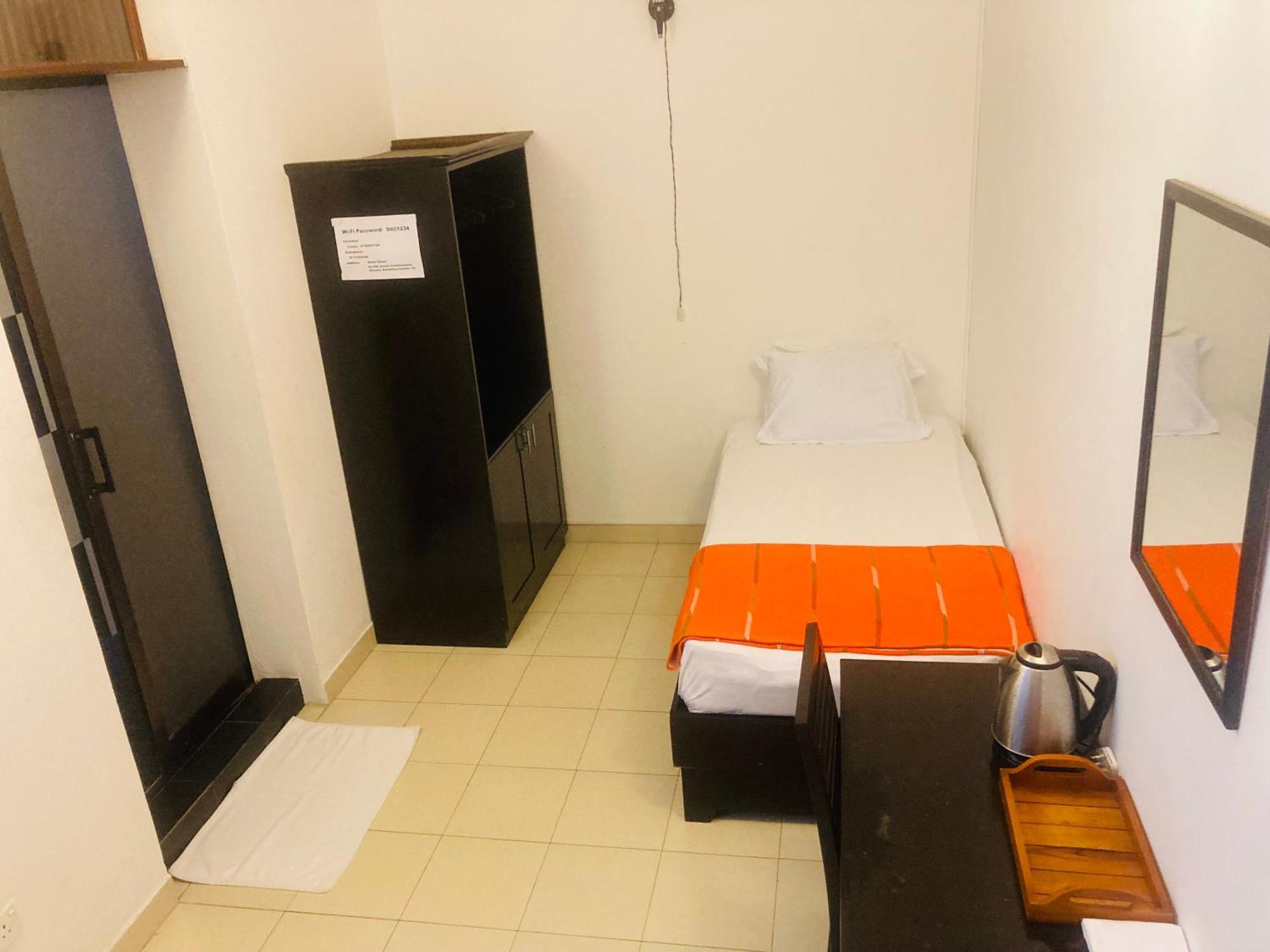 Asian House Hotel Коломбо Екстериор снимка